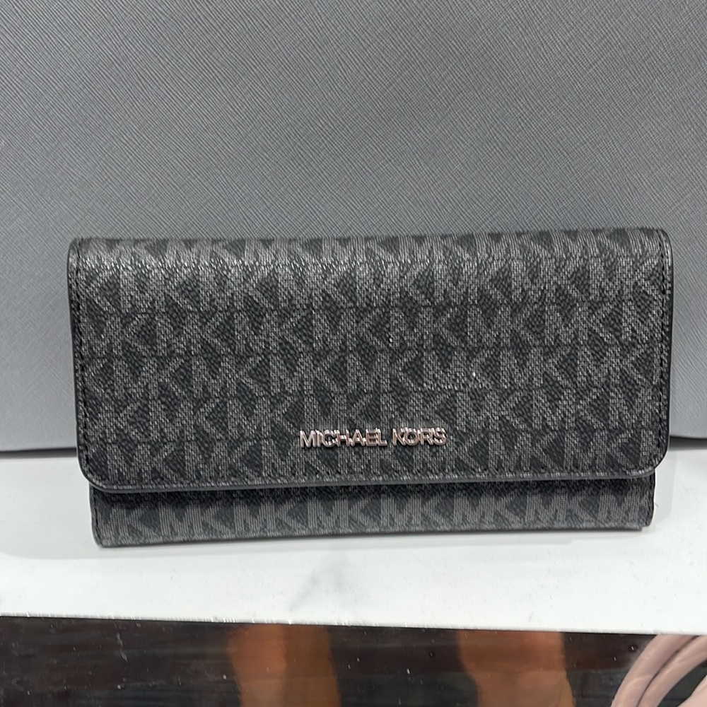 MICHAEL KORS JET SET TRV LARGE TRIFOLD BLACK - Picture 15 of 16